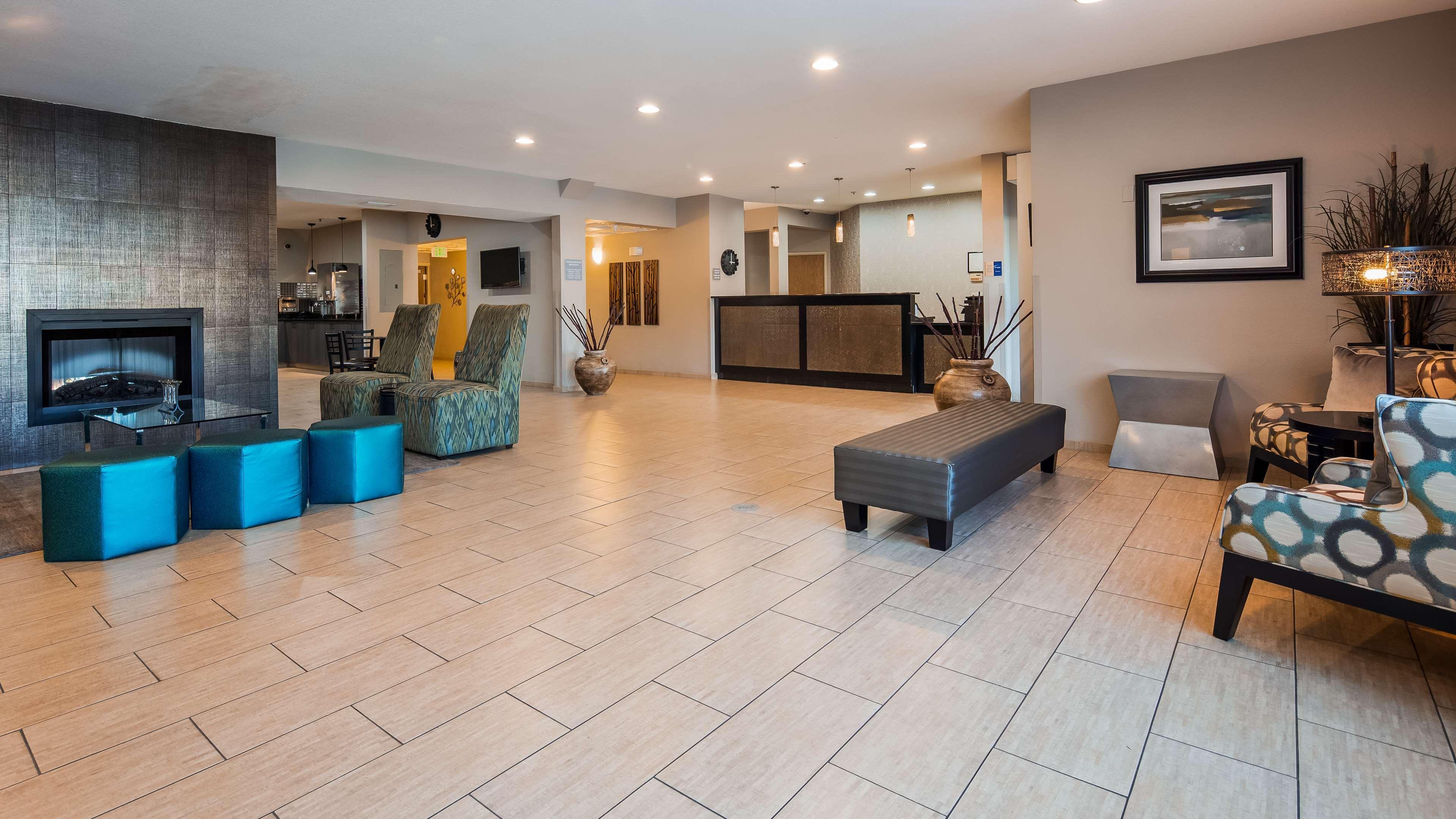 Best Western PLUS Peppertree Airport Inn Airway Heights Exterior foto