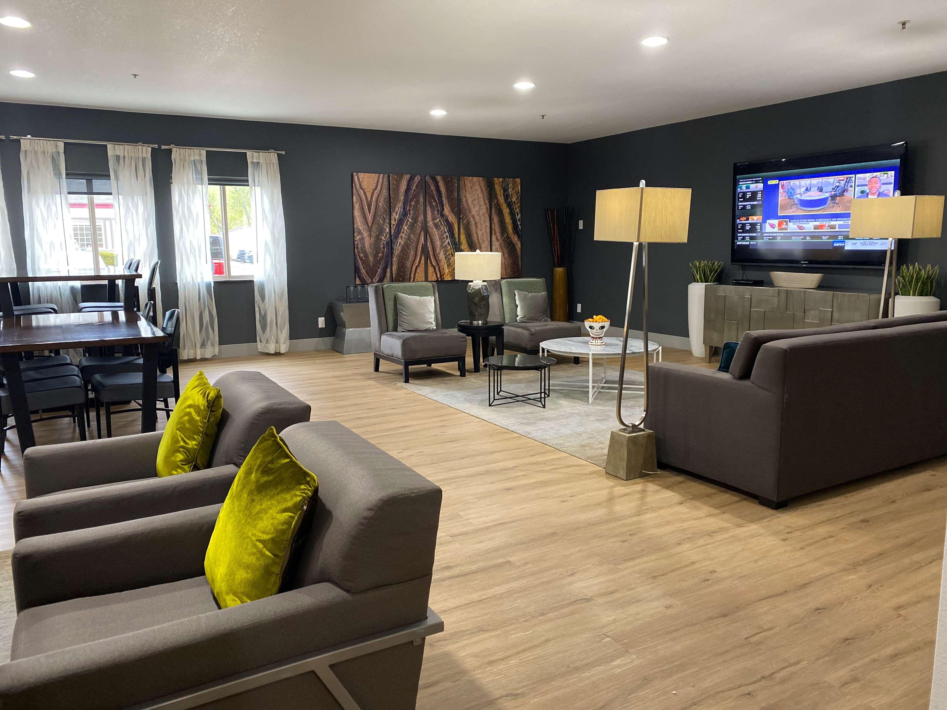 Best Western PLUS Peppertree Airport Inn Airway Heights Exterior foto