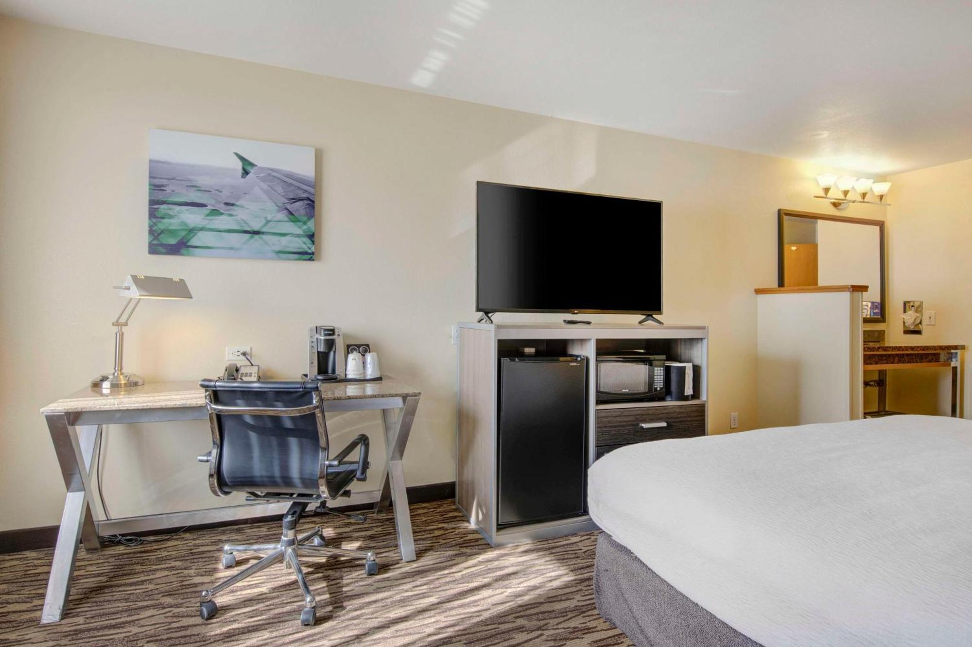 Best Western PLUS Peppertree Airport Inn Airway Heights Exterior foto