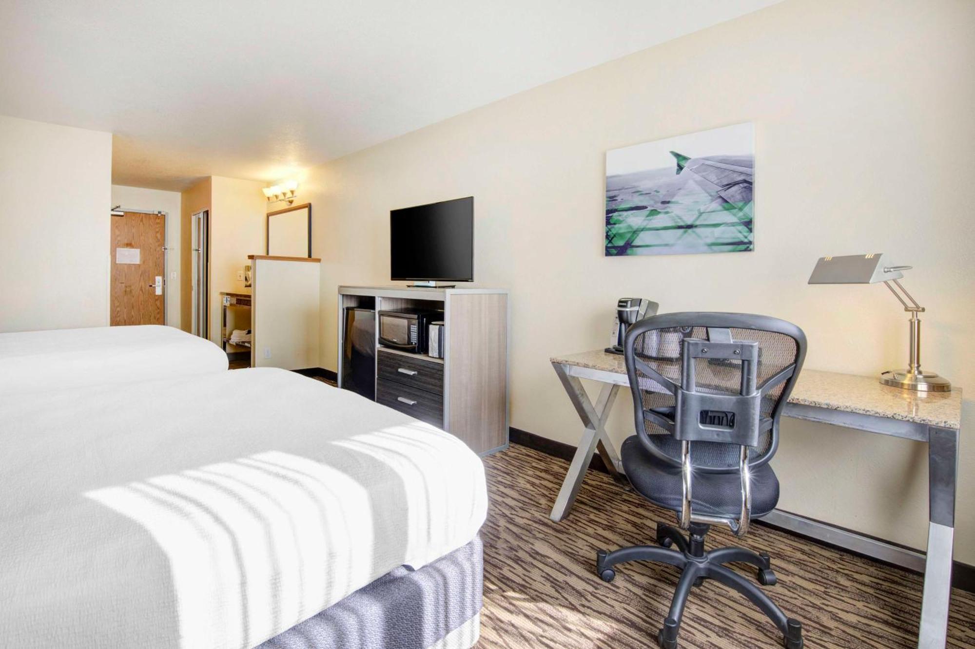 Best Western PLUS Peppertree Airport Inn Airway Heights Exterior foto